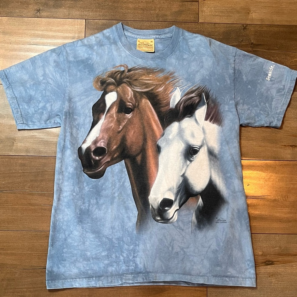 The Mountain Blue Horse Duo t shirt